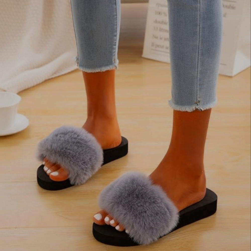 COPY Furry Viral Fuzzy Slipon Slippers Size 6 Add On Gift Mother's Day